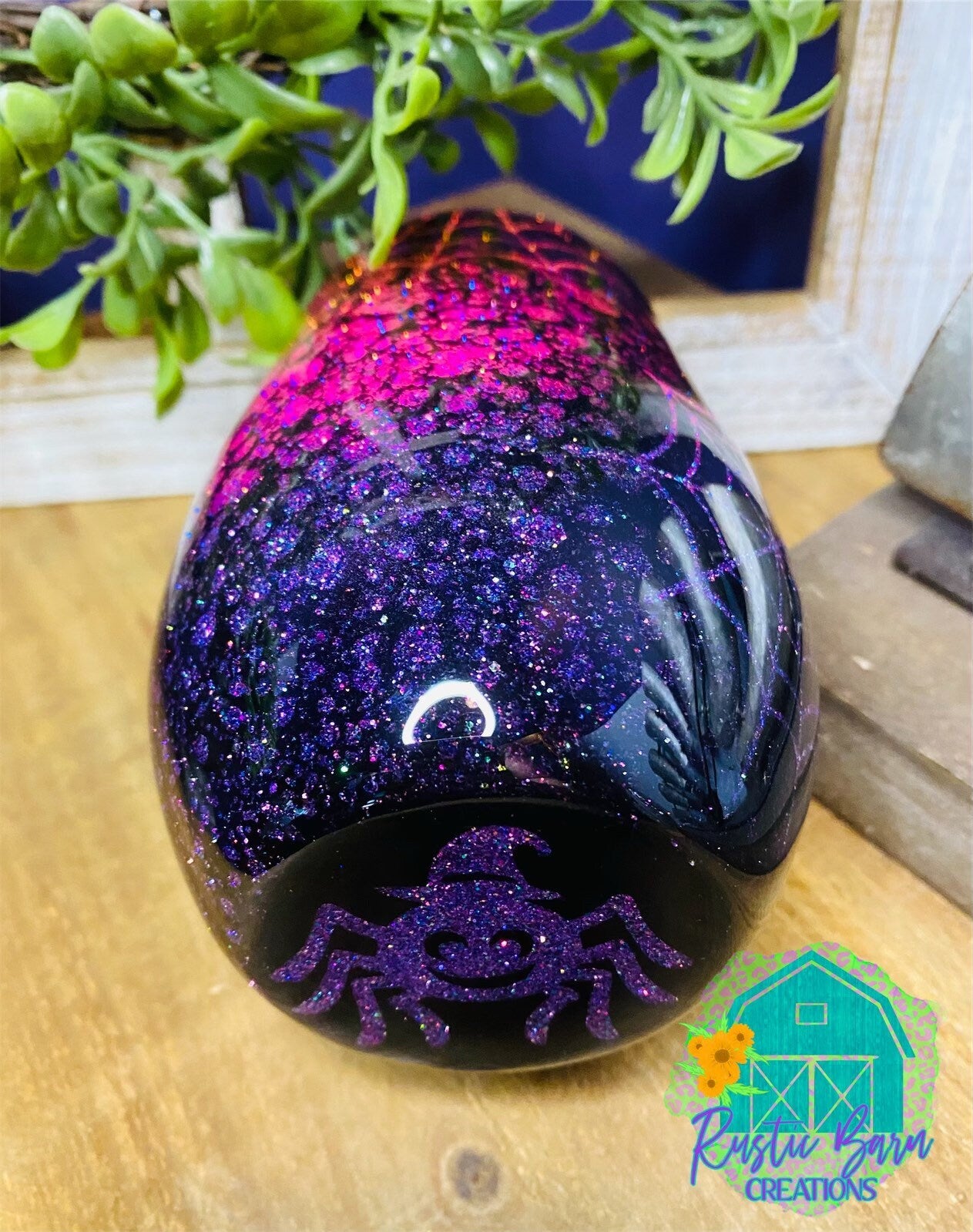 Halloween wine tumbler, wine tumbler, gift for mom, epoxy wine tumbler, glitter tumbler, spooky tumbler, glitter wine tumbler