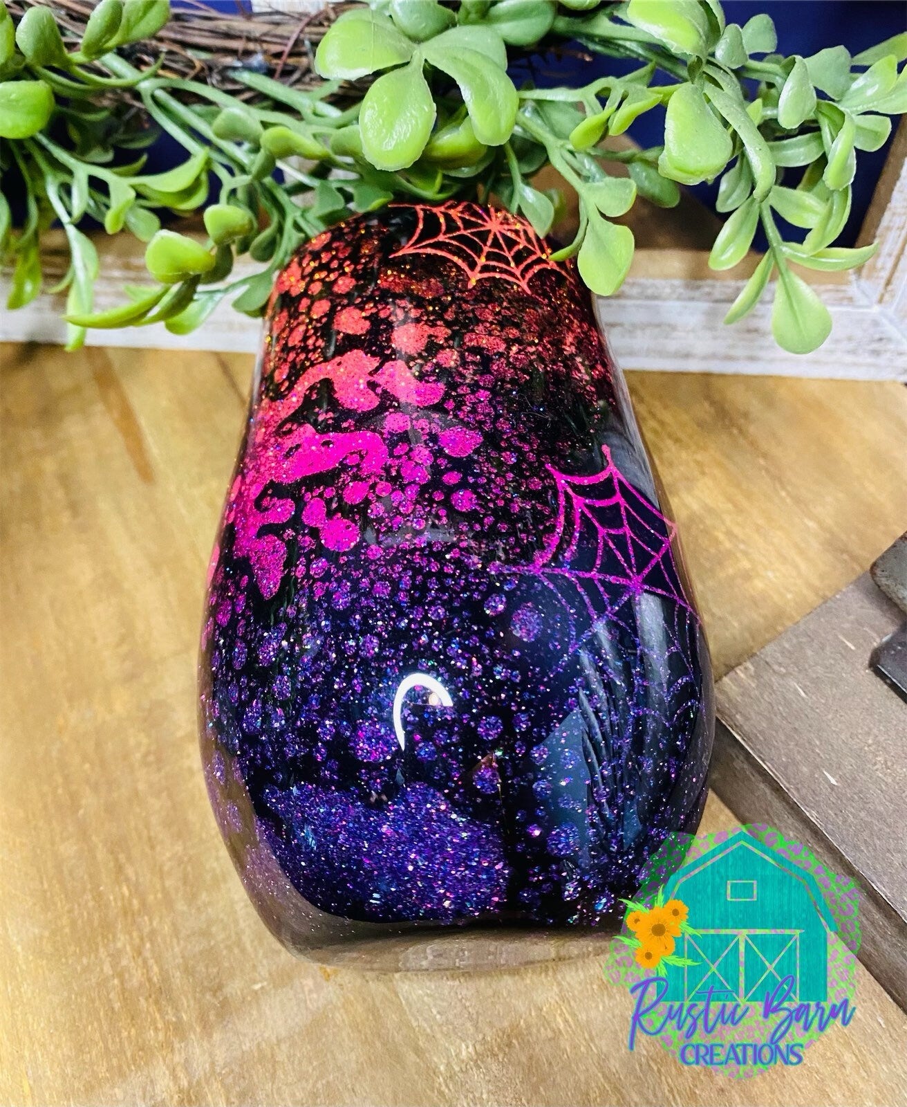 Halloween wine tumbler, wine tumbler, gift for mom, epoxy wine tumbler, glitter tumbler, spooky tumbler, glitter wine tumbler