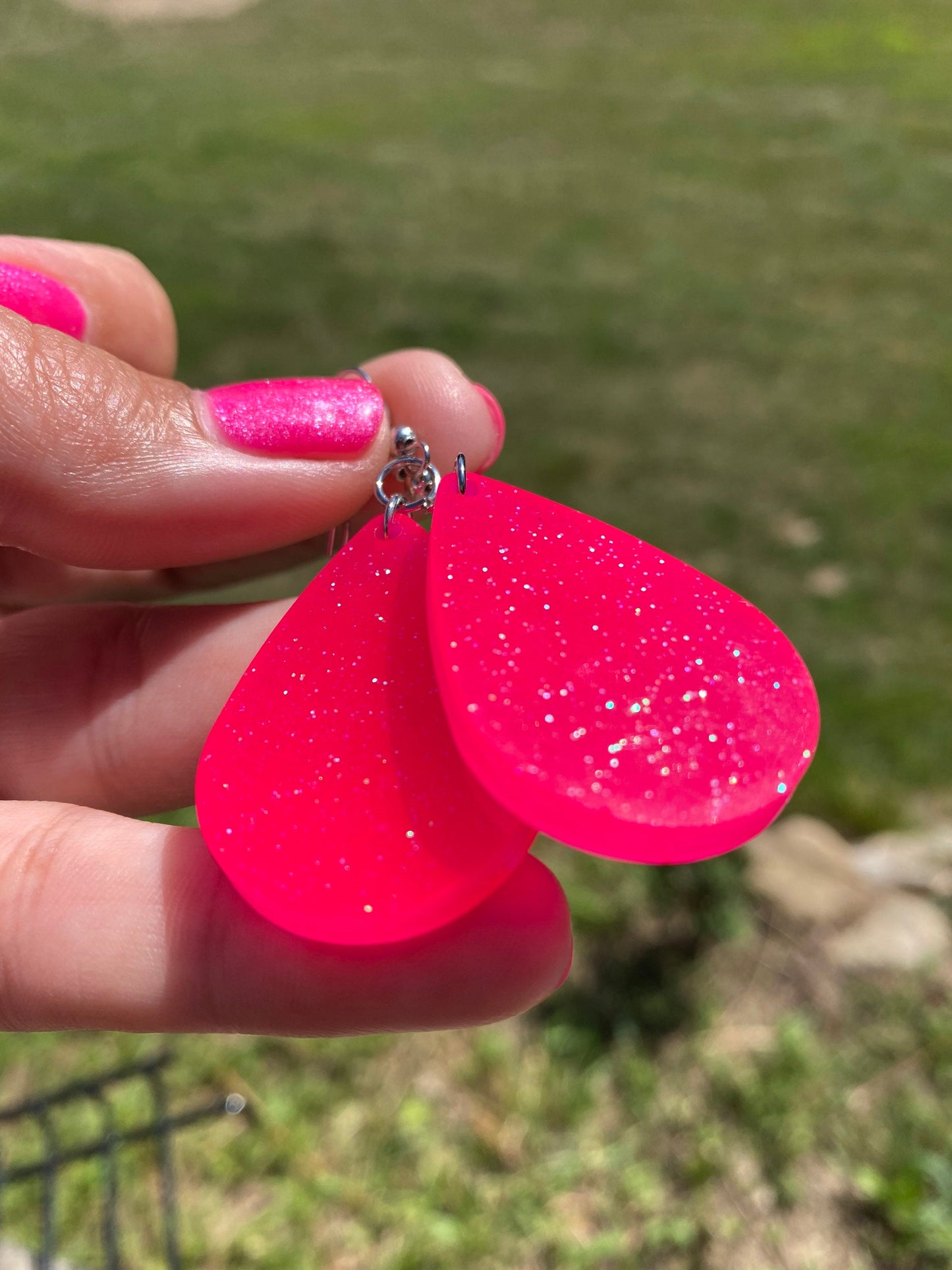 Earrings |Tear drop earrings | dangle earrings | bright color | sparkly